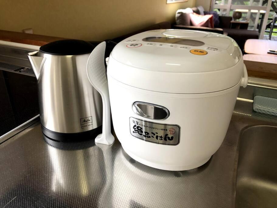 恩納村名嘉真フォレストヴィラ12時チェックアウト可ダブルベッド2台と2段ベッドとユニットバス2室 Kültér fotó